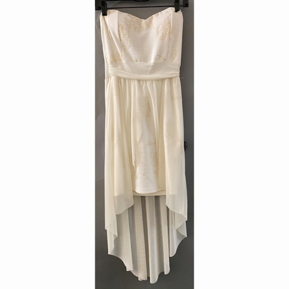 STRAPLESS Off White Dress w Gold Detail - Picture 1 of 5